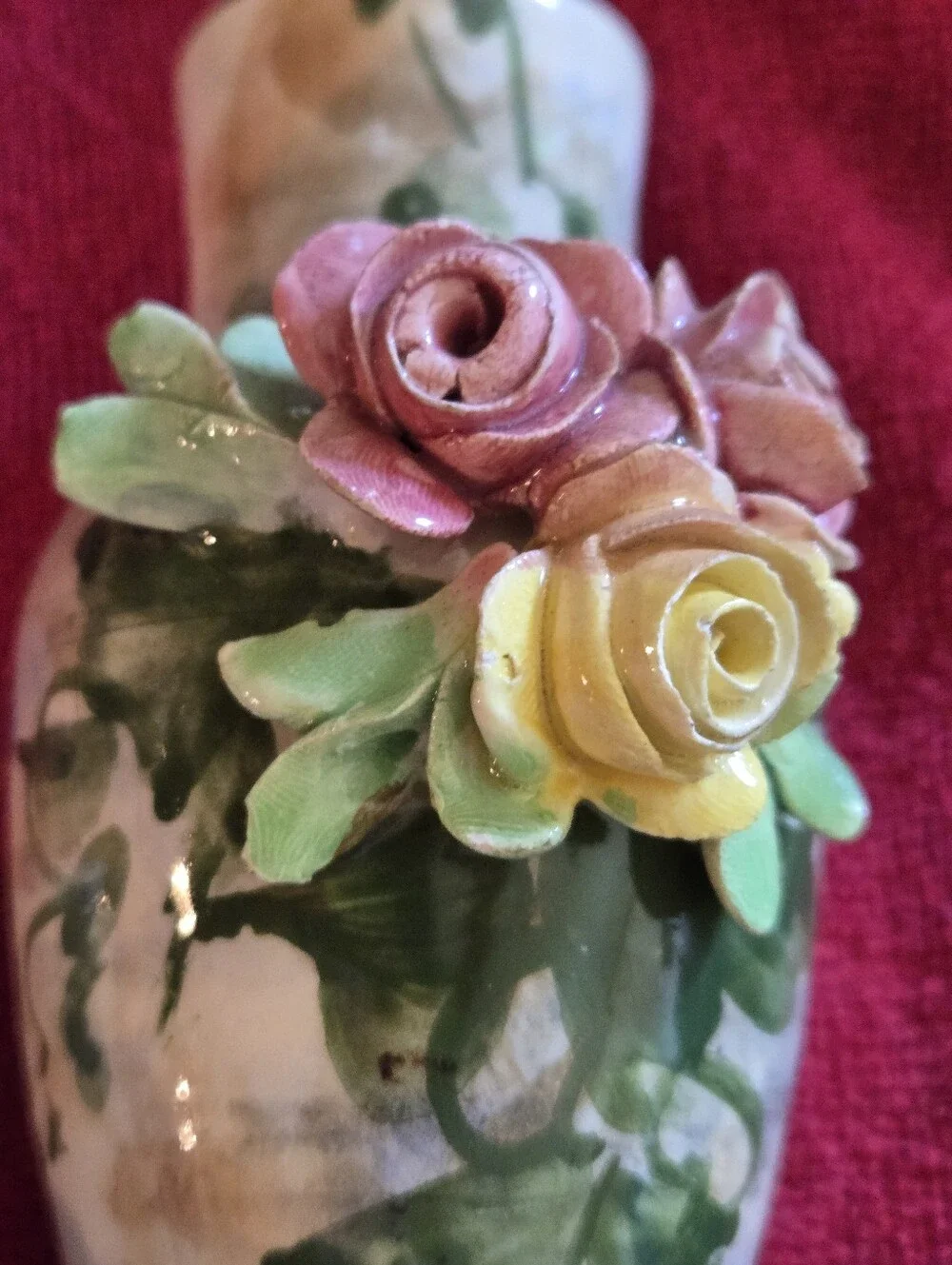 VTG ITALIAN HAND PAINTED PORCELAIN Rose BUD VASES x 2 MANTEL OR DRESSING TABLE